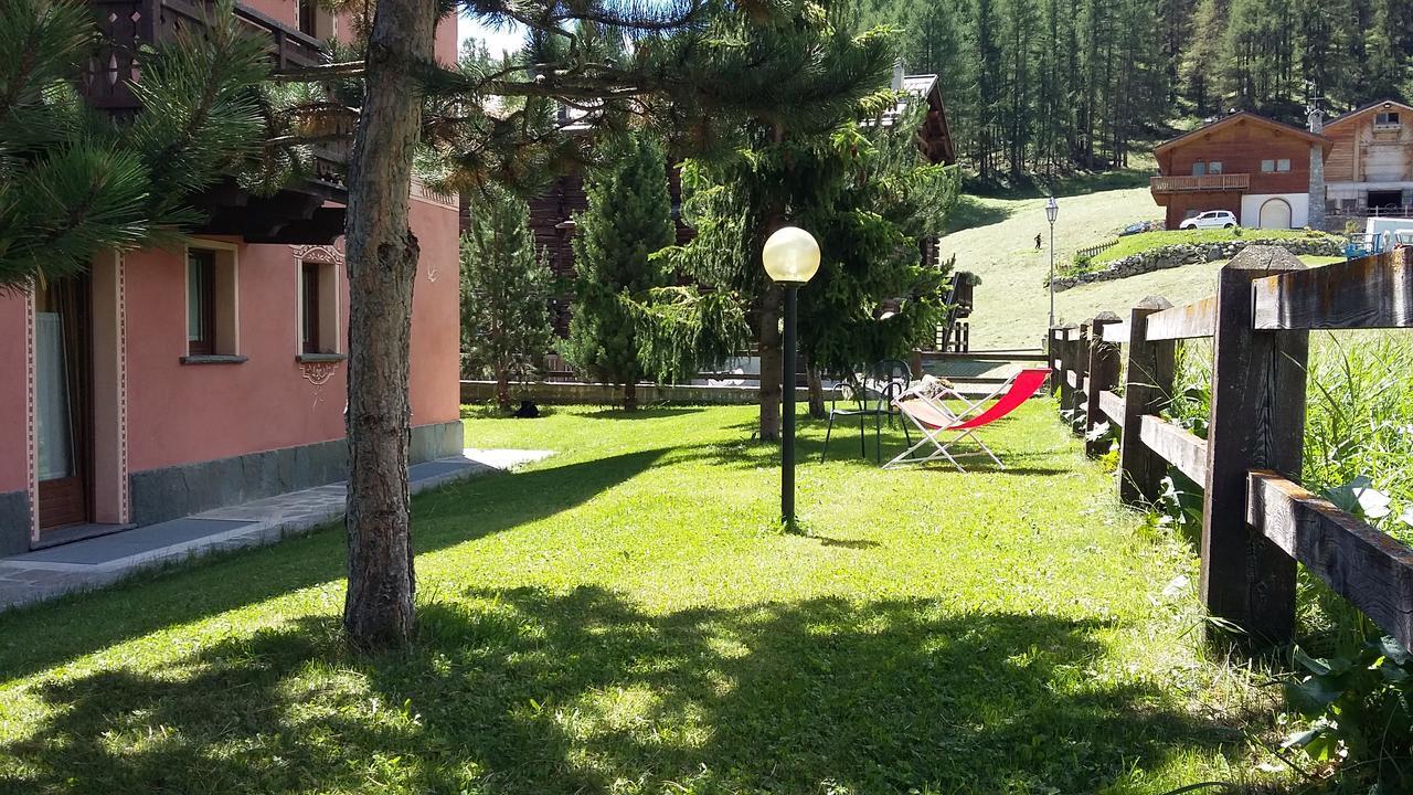 Residence Bait Da Mott Livigno Exteriör bild