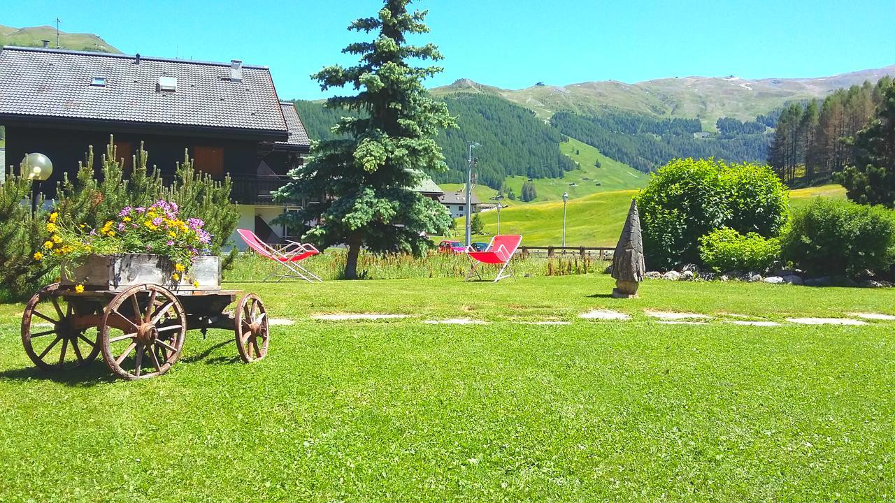 Residence Bait Da Mott Livigno Exteriör bild